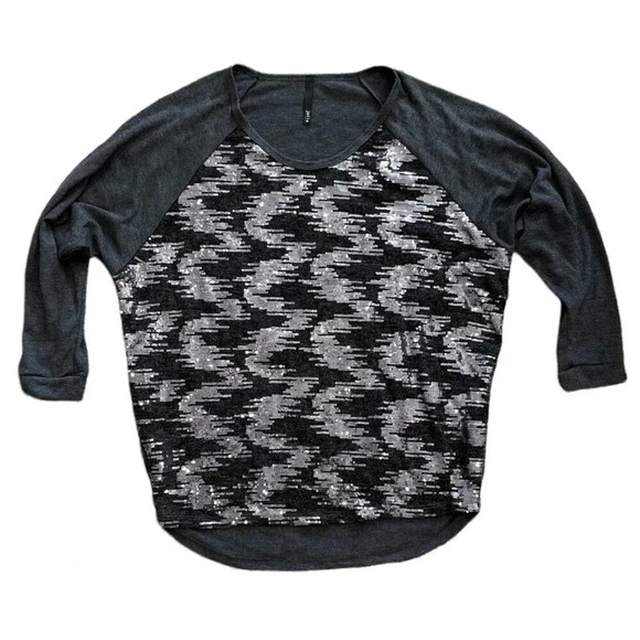 Jolie USA Slate Gray Sequin Basic Top L - Picture 1 of 3